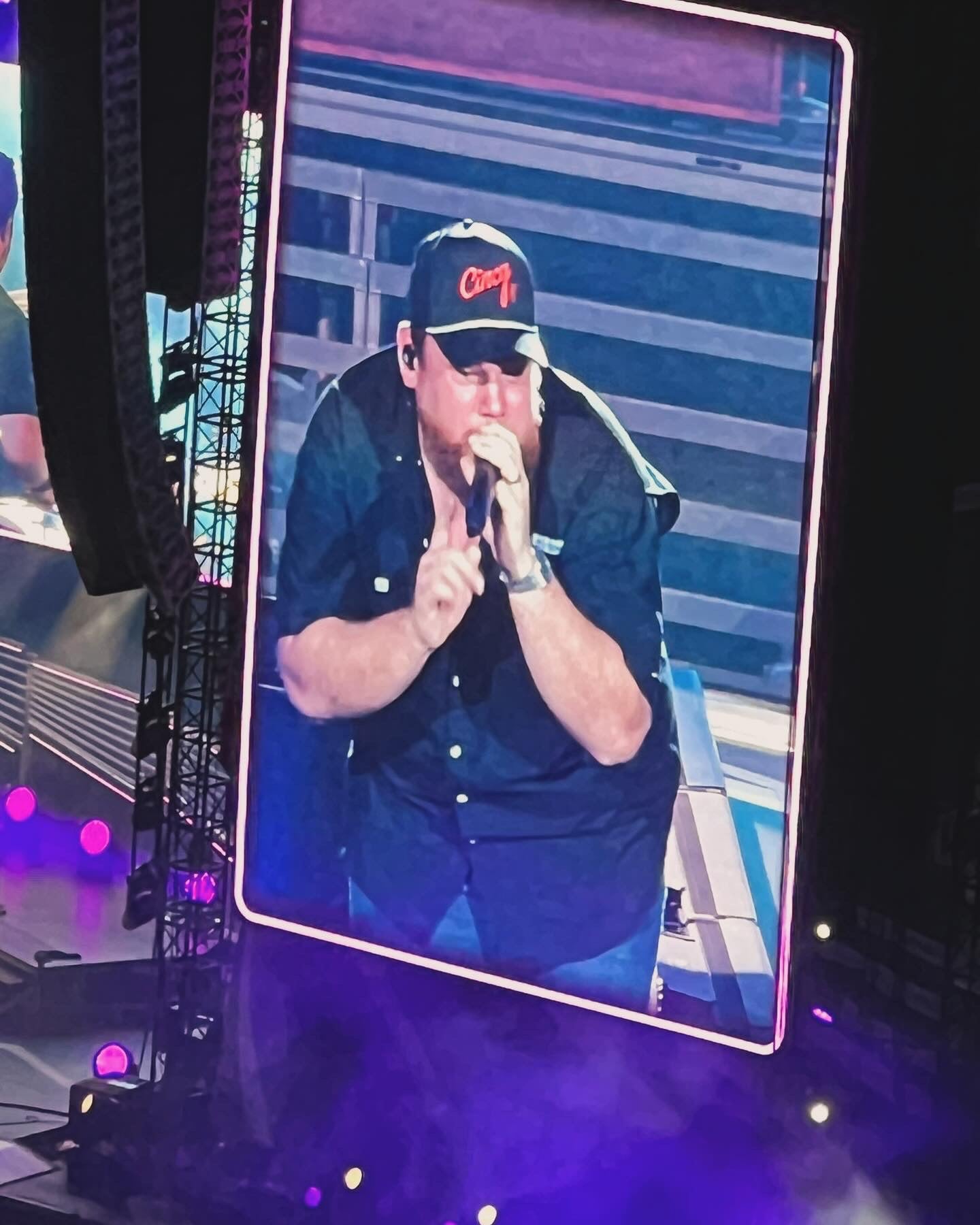 The Luke Combs - Mid-Crown Rope Hat - Black w/ Orange Logo